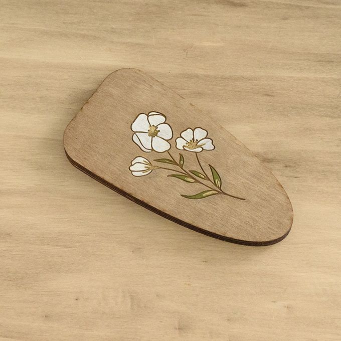 Caja para guardar tijeras de bordado