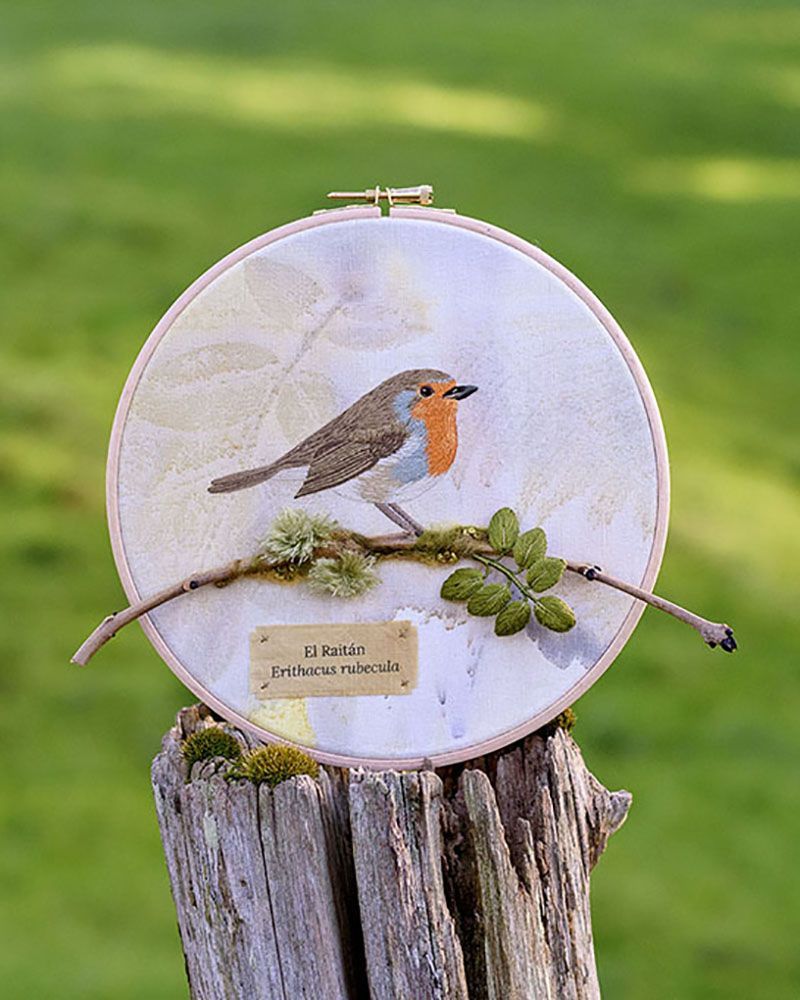 "Raitan y Fresnu" pieza de bordado a mano decorativo ganadora del Premio Pieza Única 2022 del Principado de Asturias.